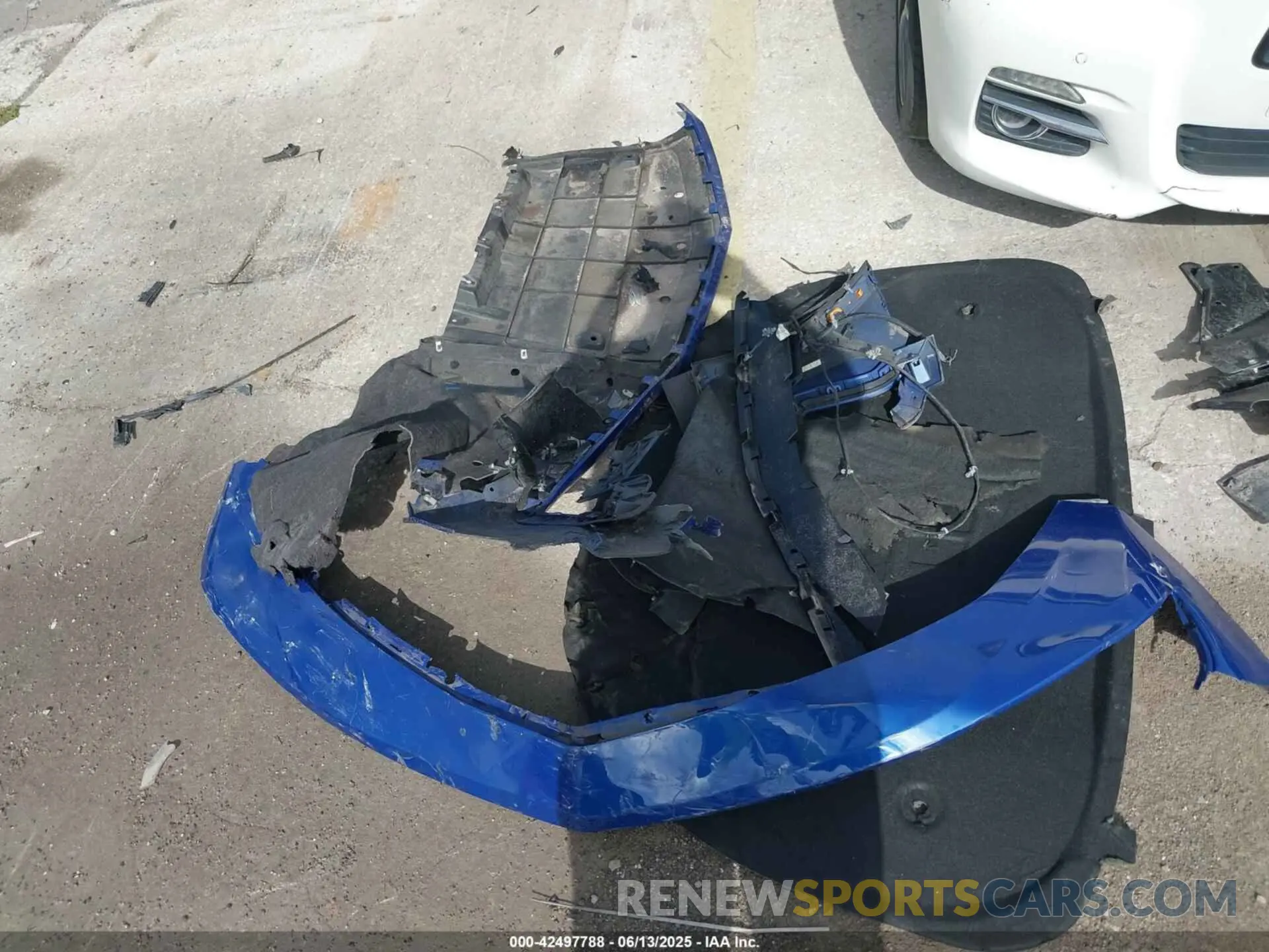 11 Photograph of a damaged car 1G1FD3DS5K0156848 CHEVROLET CAMARO 2019