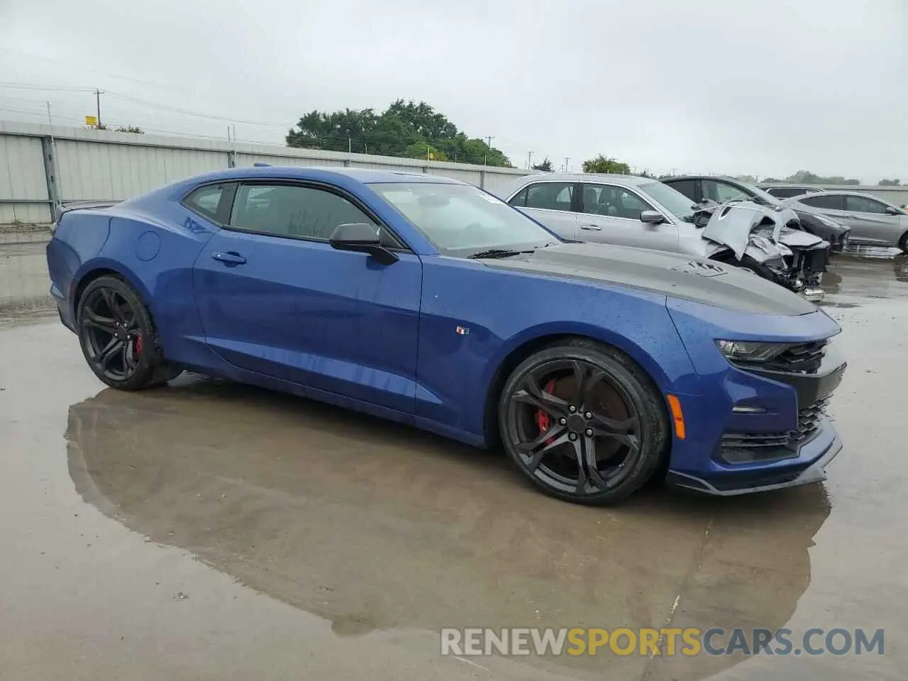 4 Photograph of a damaged car 1G1FE1R72K0119102 CHEVROLET CAMARO 2019