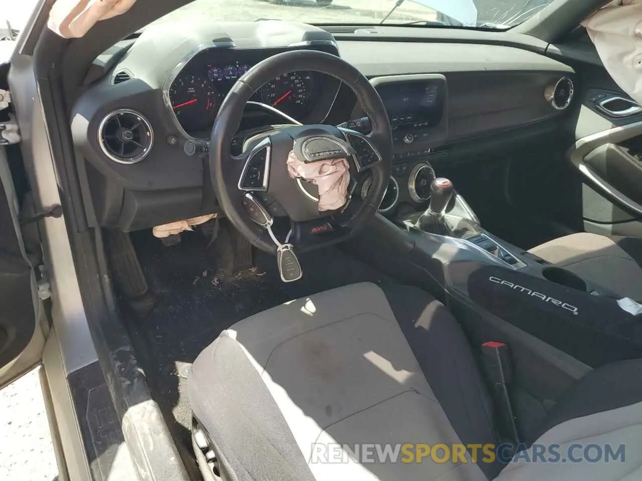 8 Photograph of a damaged car 1G1FE1R73K0154988 CHEVROLET CAMARO 2019