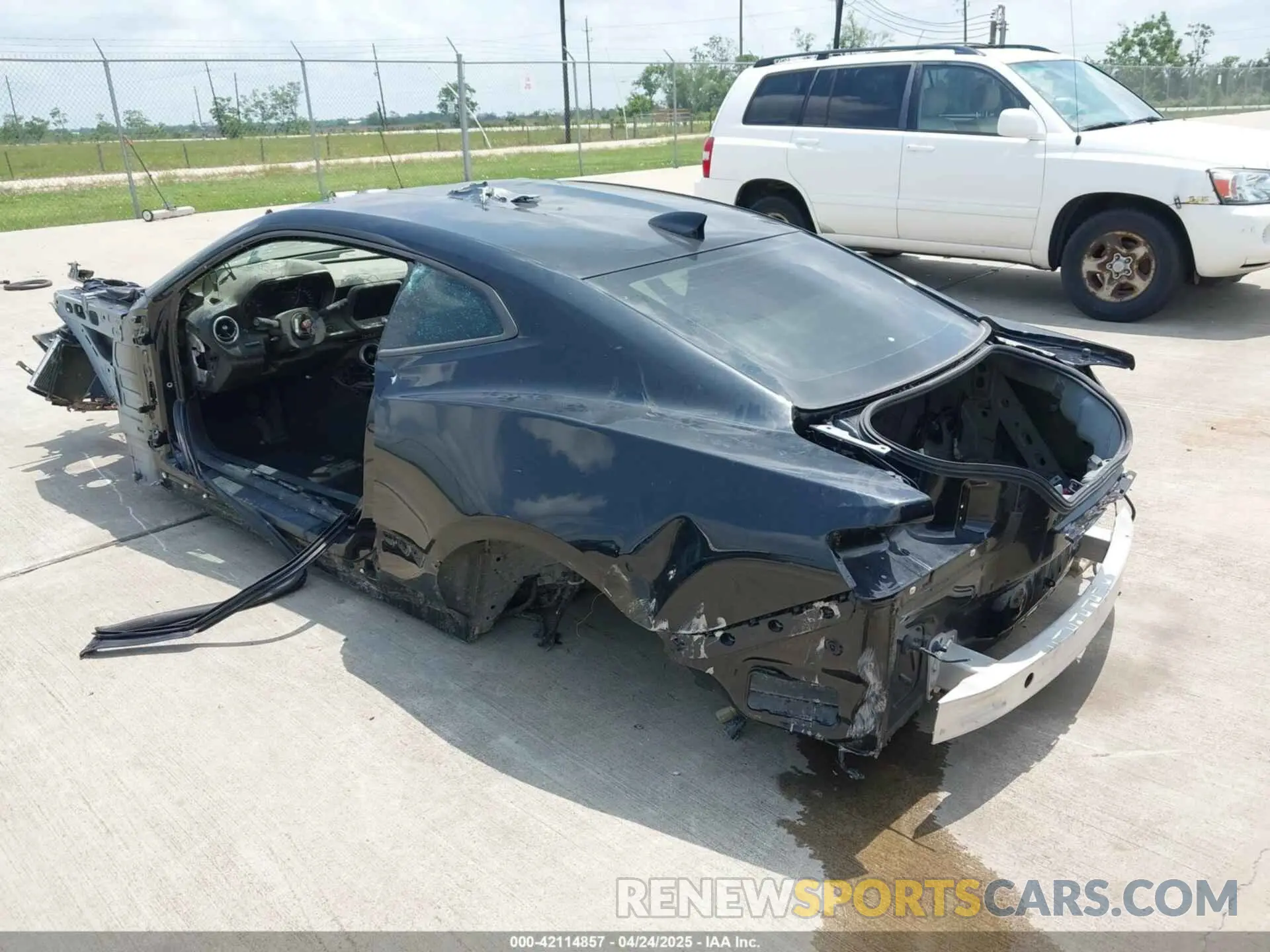 3 Photograph of a damaged car 1G1FE1R73K0155218 CHEVROLET CAMARO 2019