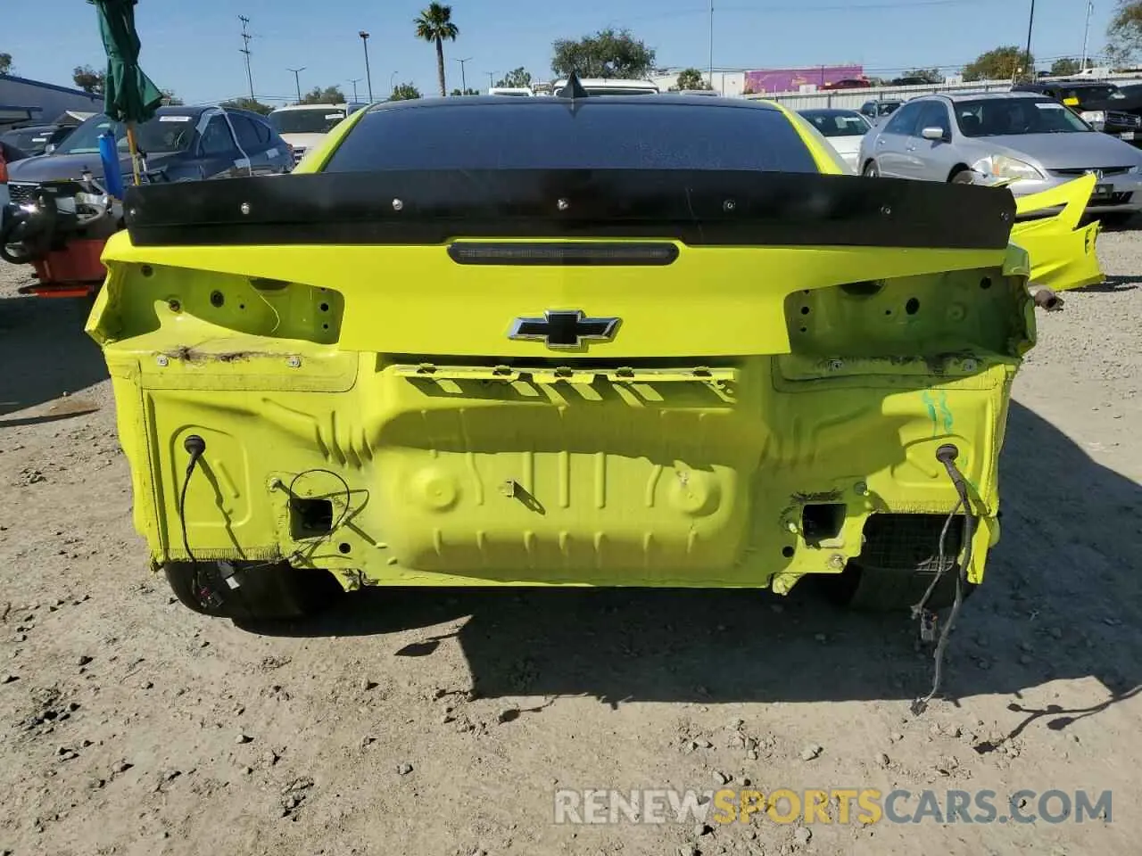 6 Photograph of a damaged car 1G1FE1R76K0142219 CHEVROLET CAMARO 2019