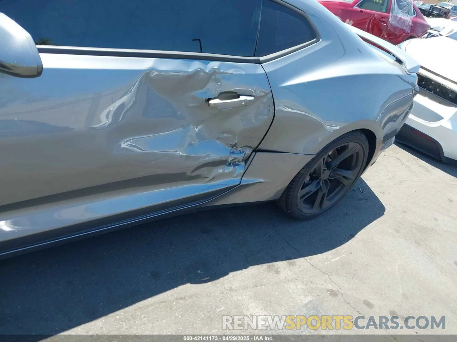 6 Photograph of a damaged car 1G1FF1R72K0115063 CHEVROLET CAMARO 2019