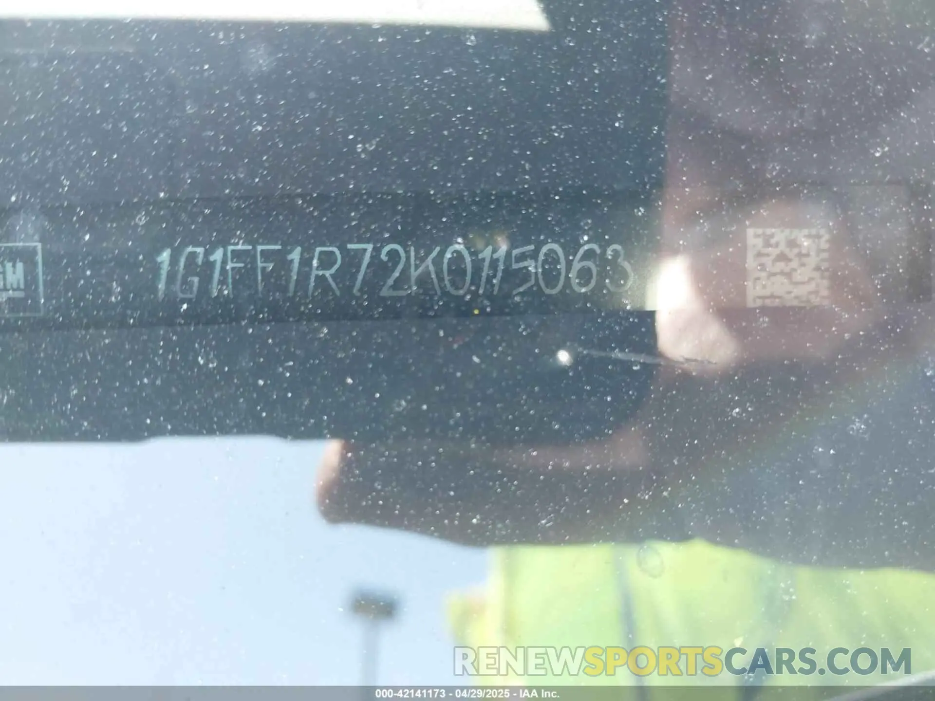 9 Photograph of a damaged car 1G1FF1R72K0115063 CHEVROLET CAMARO 2019