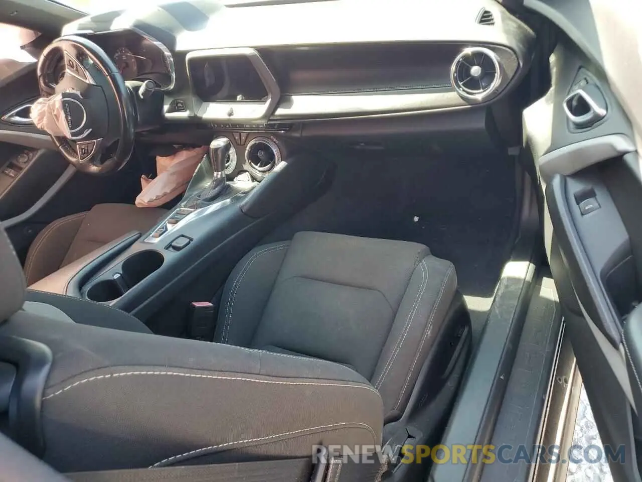 8 Photograph of a damaged car 1G1FF1R75K0148171 CHEVROLET CAMARO 2019