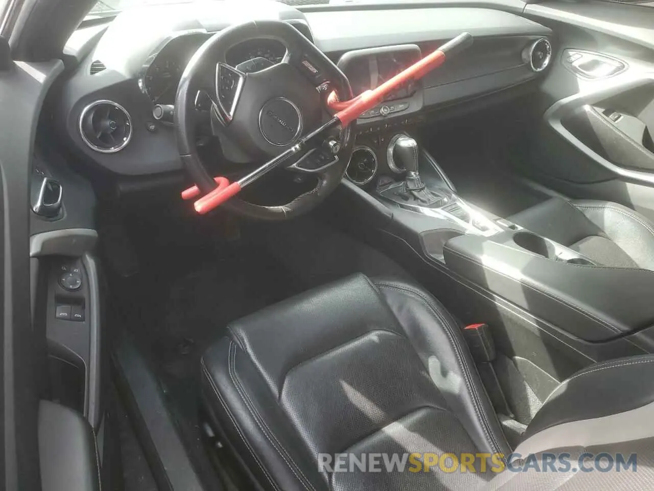 8 Photograph of a damaged car 1G1FF1R75K0153824 CHEVROLET CAMARO 2019