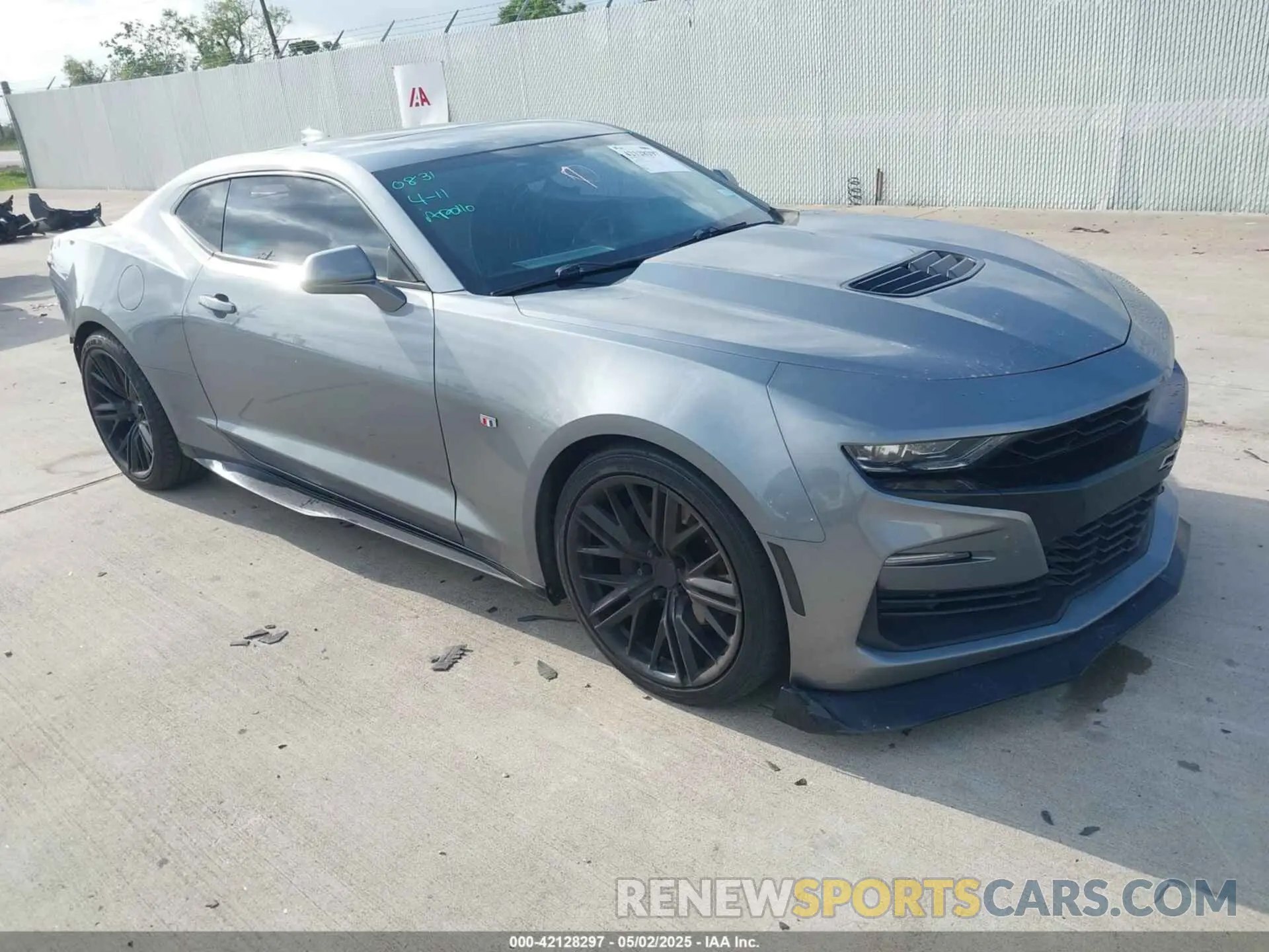 1 Photograph of a damaged car 1G1FF1R77K0150018 CHEVROLET CAMARO 2019