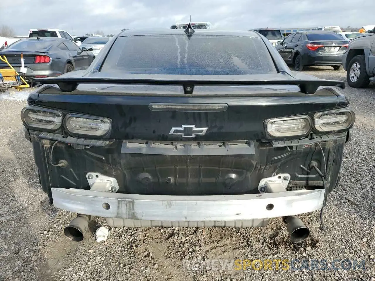 6 Photograph of a damaged car 1G1FH1R71K0109572 CHEVROLET CAMARO 2019