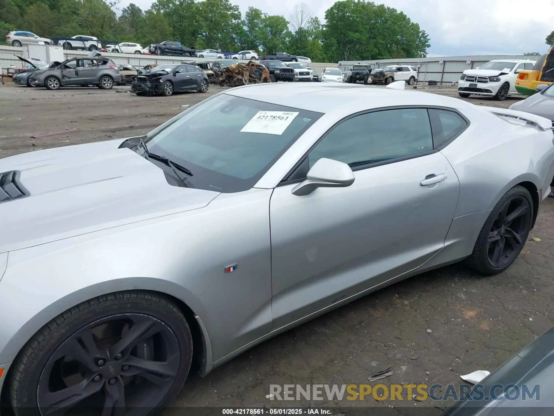 14 Photograph of a damaged car 1G1FH1R71K0111872 CHEVROLET CAMARO 2019