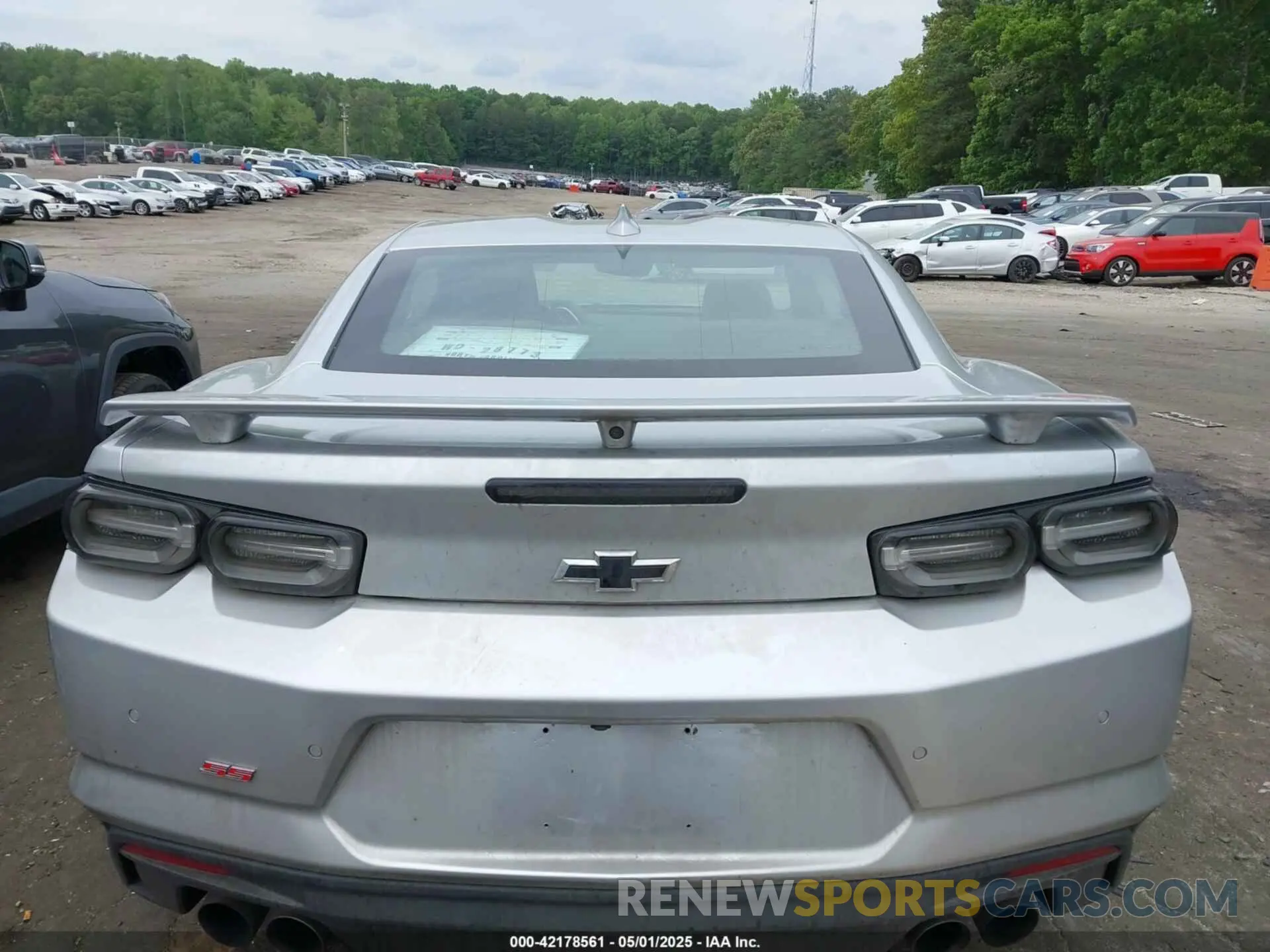16 Photograph of a damaged car 1G1FH1R71K0111872 CHEVROLET CAMARO 2019