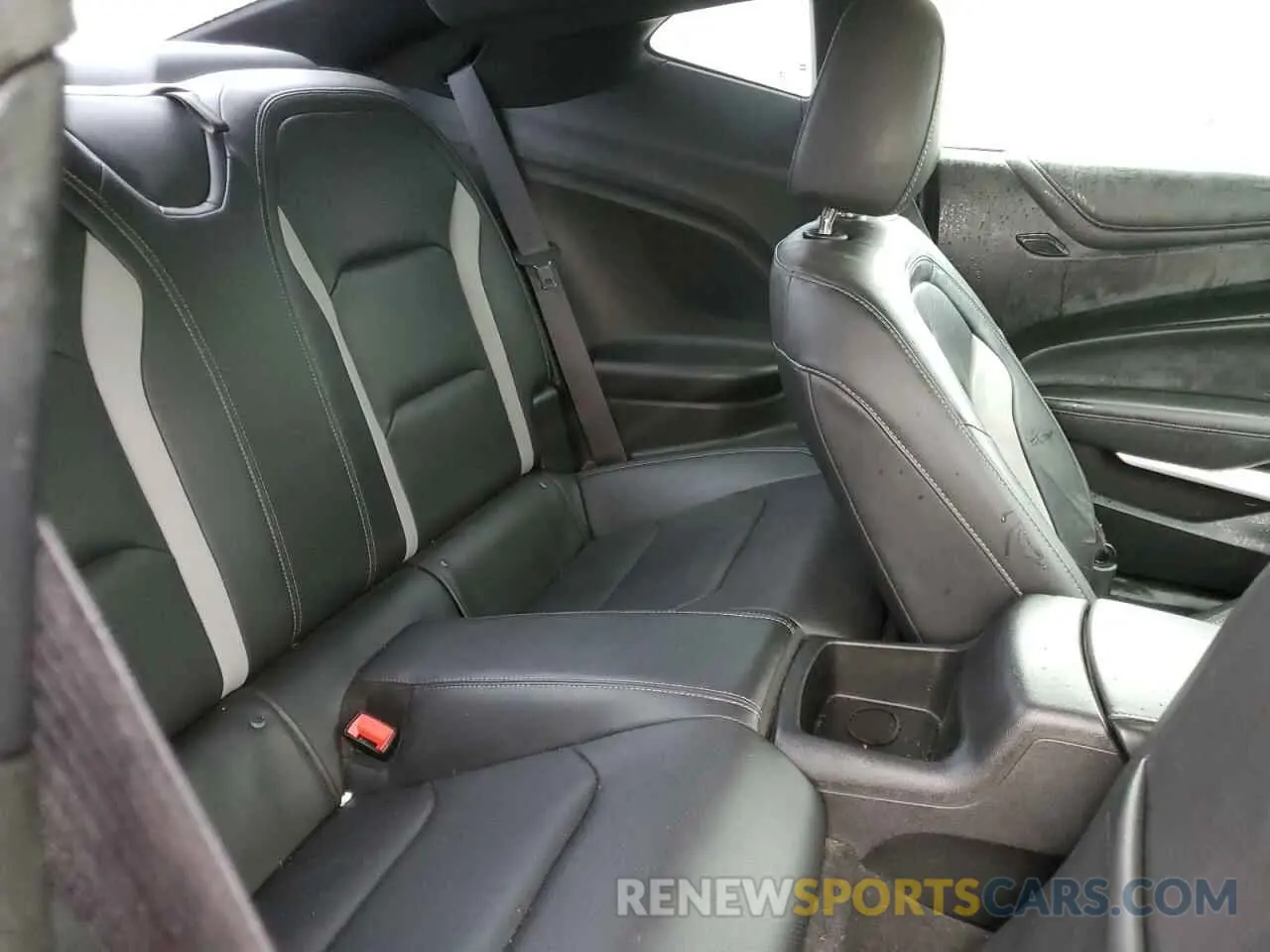 10 Photograph of a damaged car 1G1FH1R74K0139696 CHEVROLET CAMARO 2019