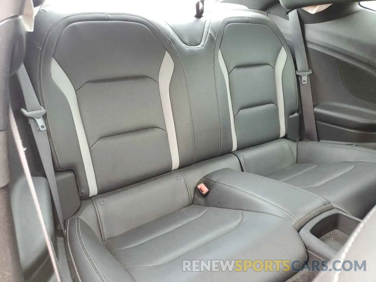 10 Photograph of a damaged car 1G1FH1R76K0136038 CHEVROLET CAMARO 2019