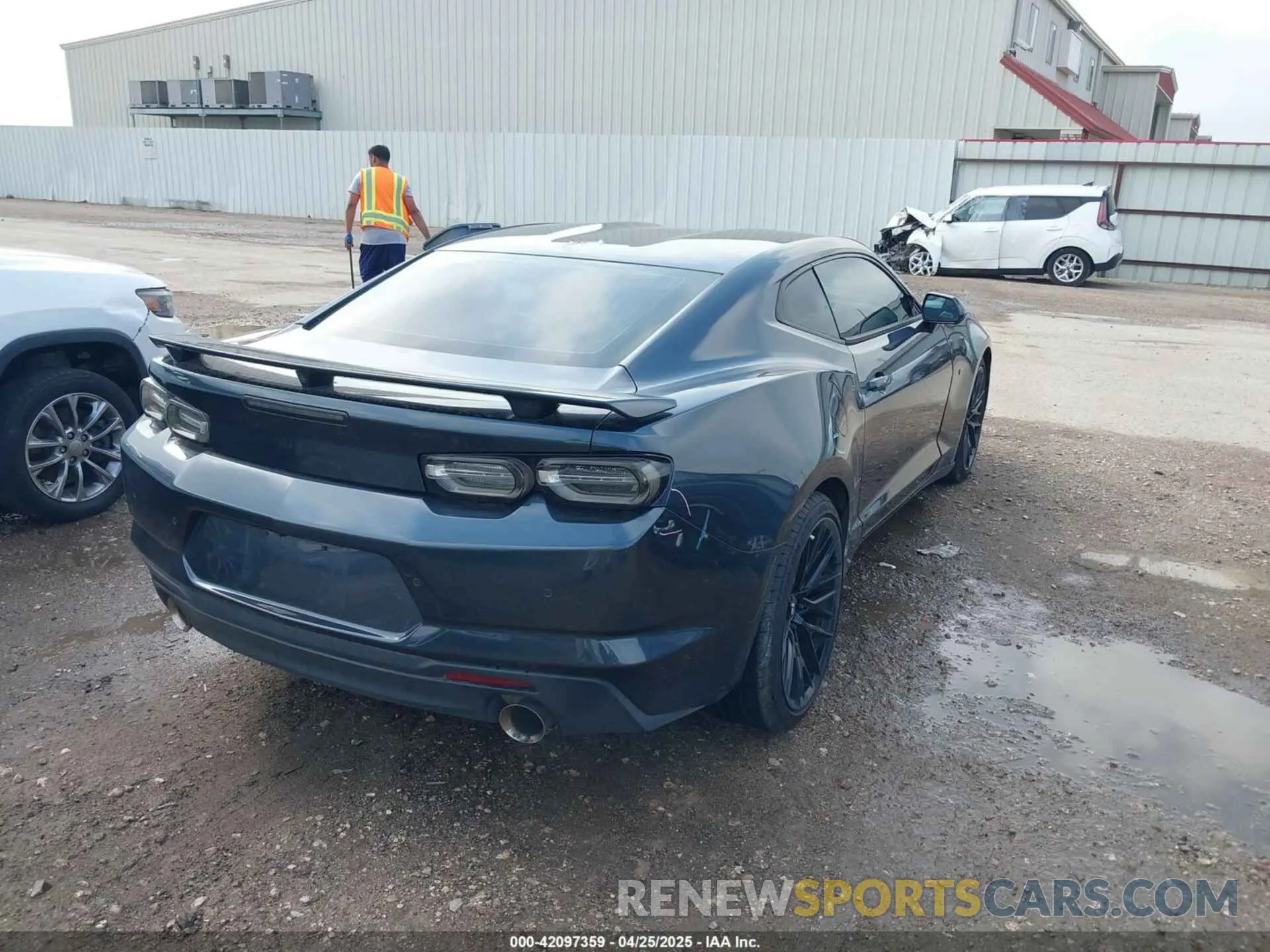 4 Photograph of a damaged car 1G1FH1R76K0151851 CHEVROLET CAMARO 2019