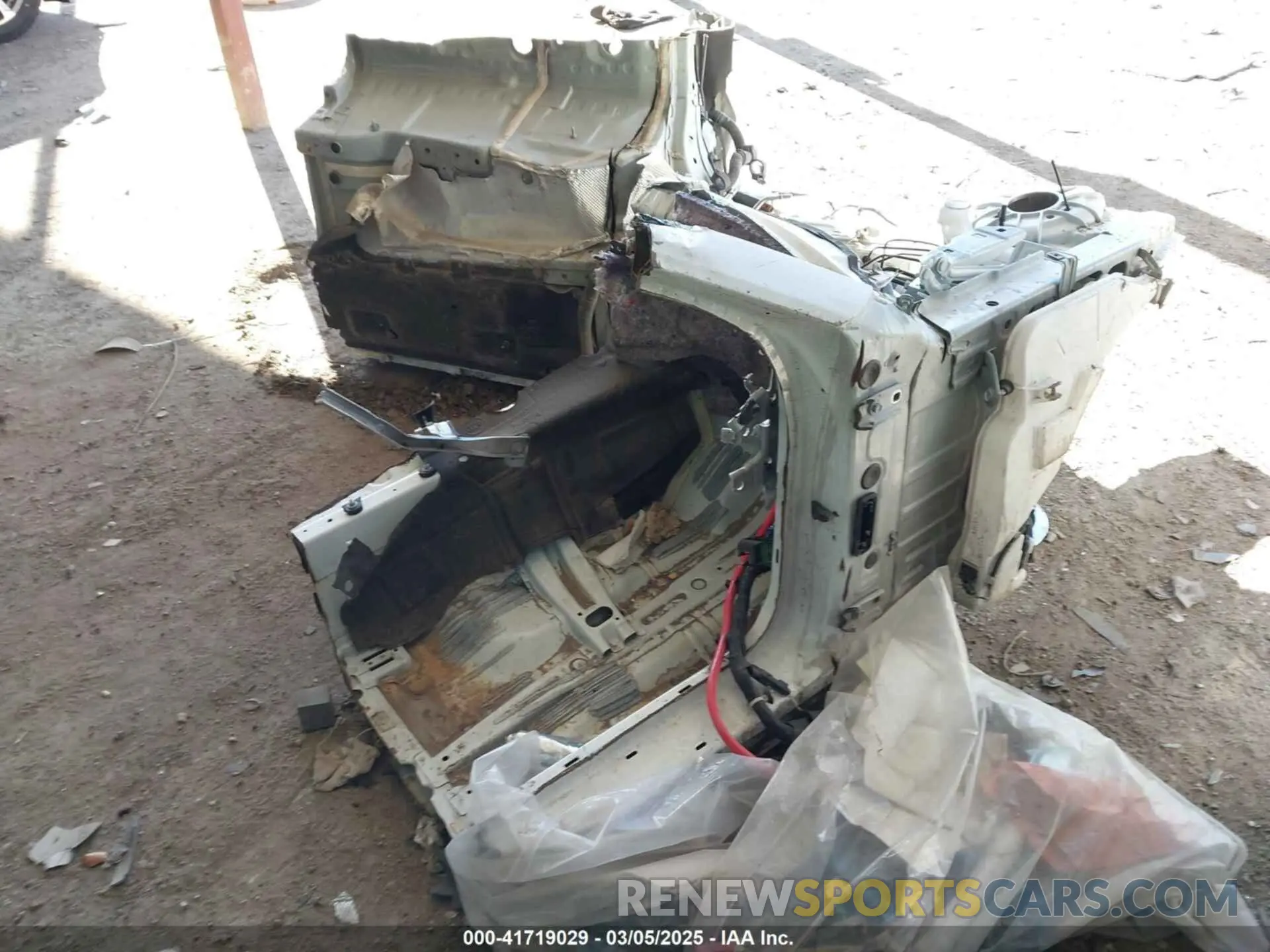 16 Photograph of a damaged car 1G1FH1R79K0100151 CHEVROLET CAMARO 2019
