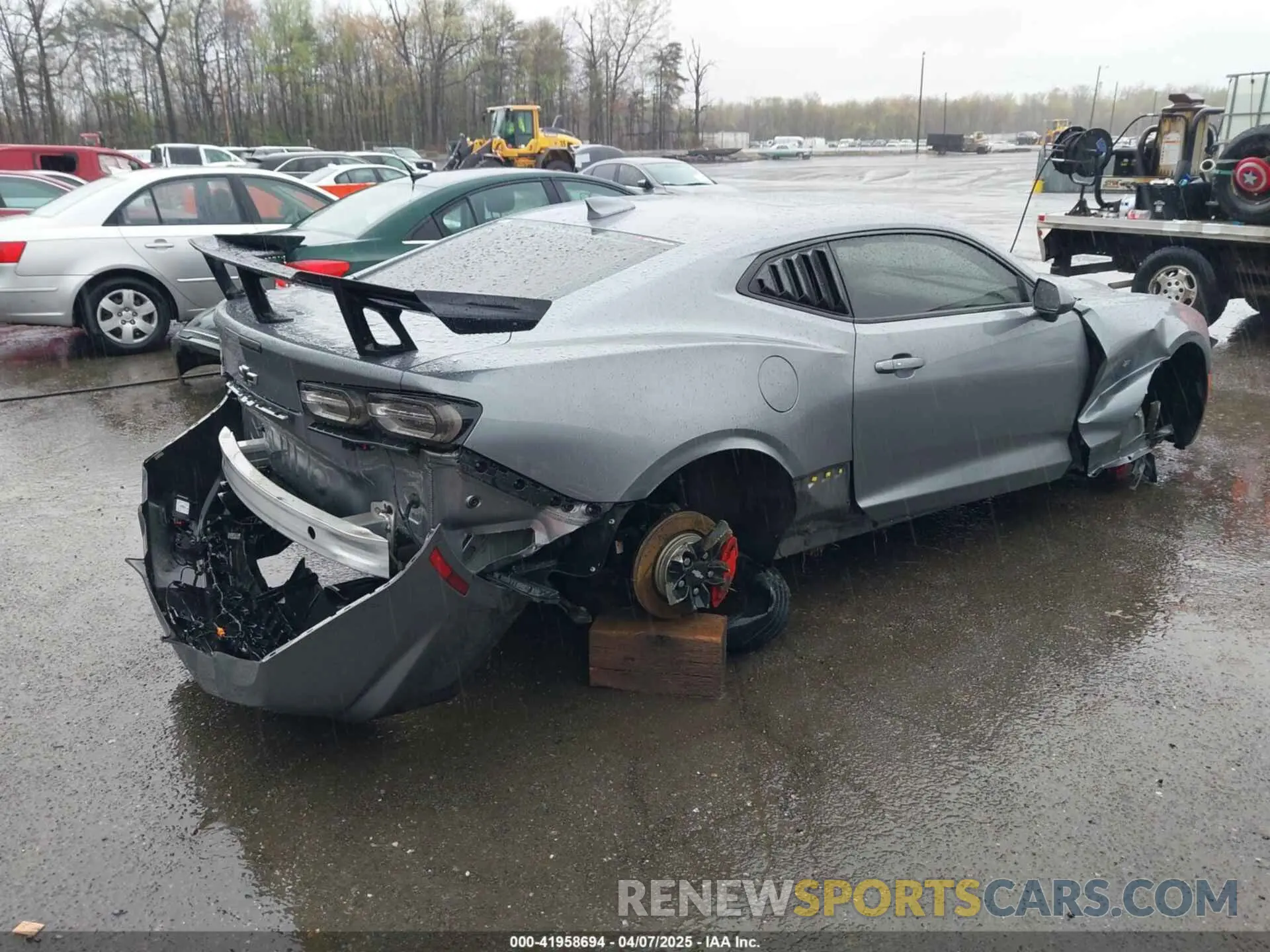 4 Photograph of a damaged car 1G1FH1R79K0133313 CHEVROLET CAMARO 2019