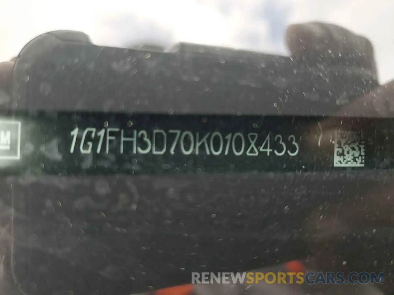 12 Photograph of a damaged car 1G1FH3D70K0108433 CHEVROLET CAMARO 2019