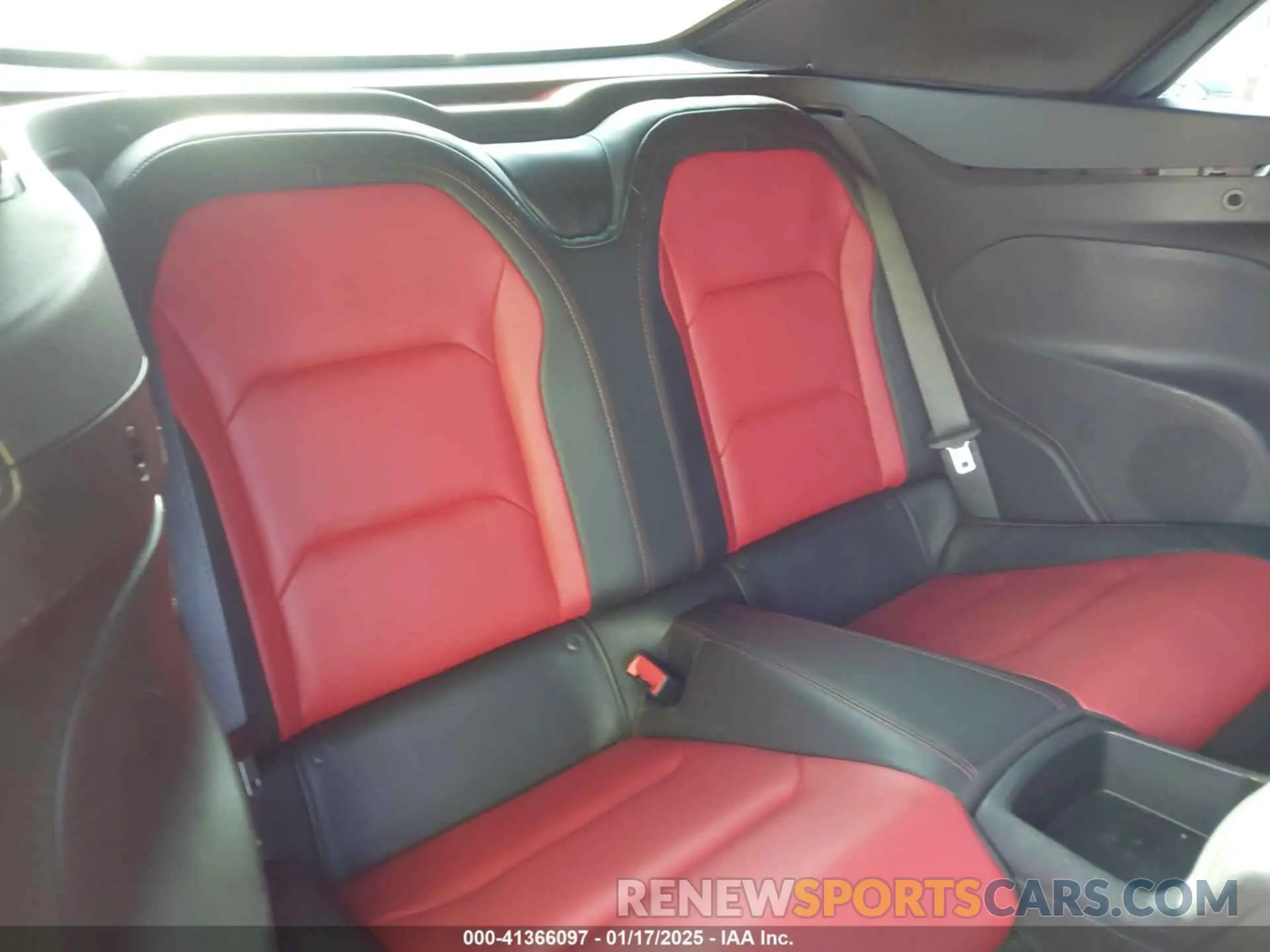 8 Photograph of a damaged car 1G1FH3D71K0126925 CHEVROLET CAMARO 2019