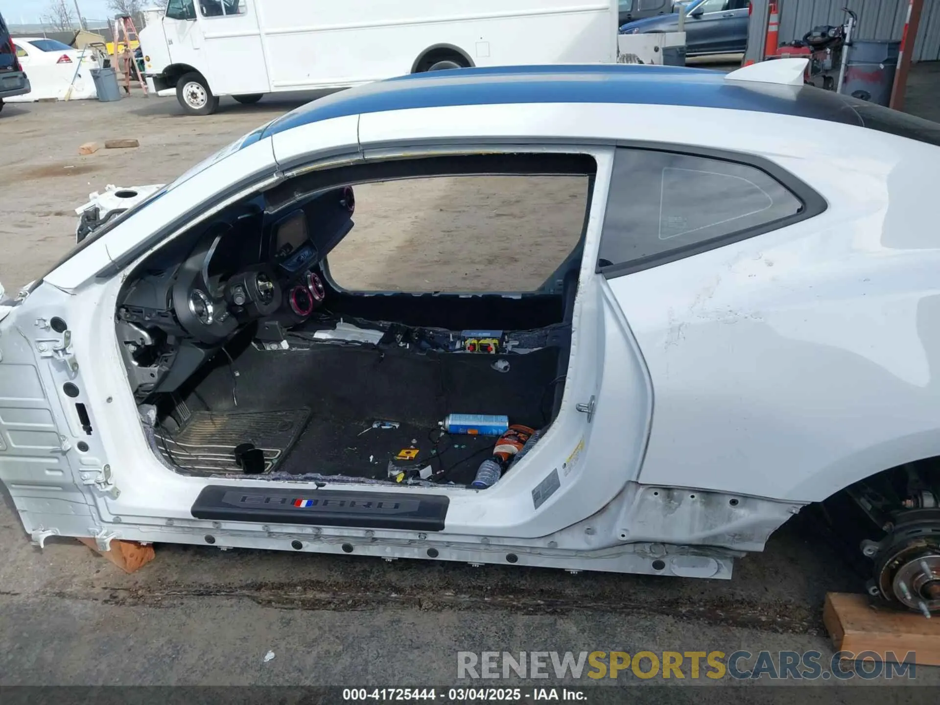 13 Photograph of a damaged car 1G1FK1R63K0125720 CHEVROLET CAMARO 2019