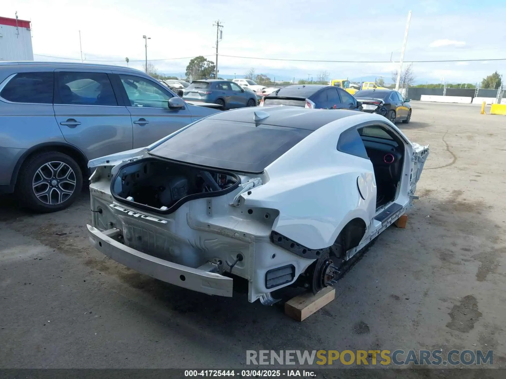 4 Photograph of a damaged car 1G1FK1R63K0125720 CHEVROLET CAMARO 2019