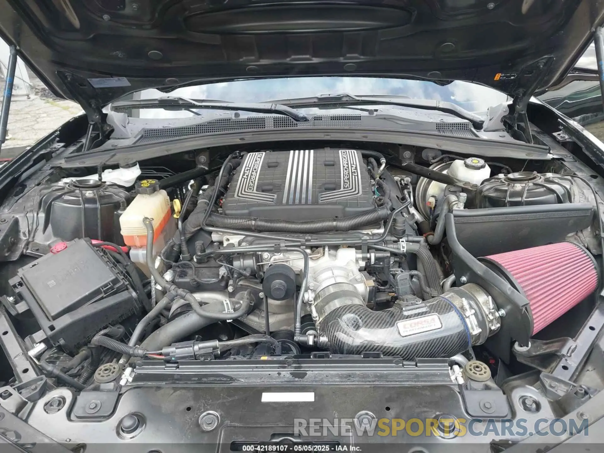 10 Photograph of a damaged car 1G1FK1R6XK0127948 CHEVROLET CAMARO 2019
