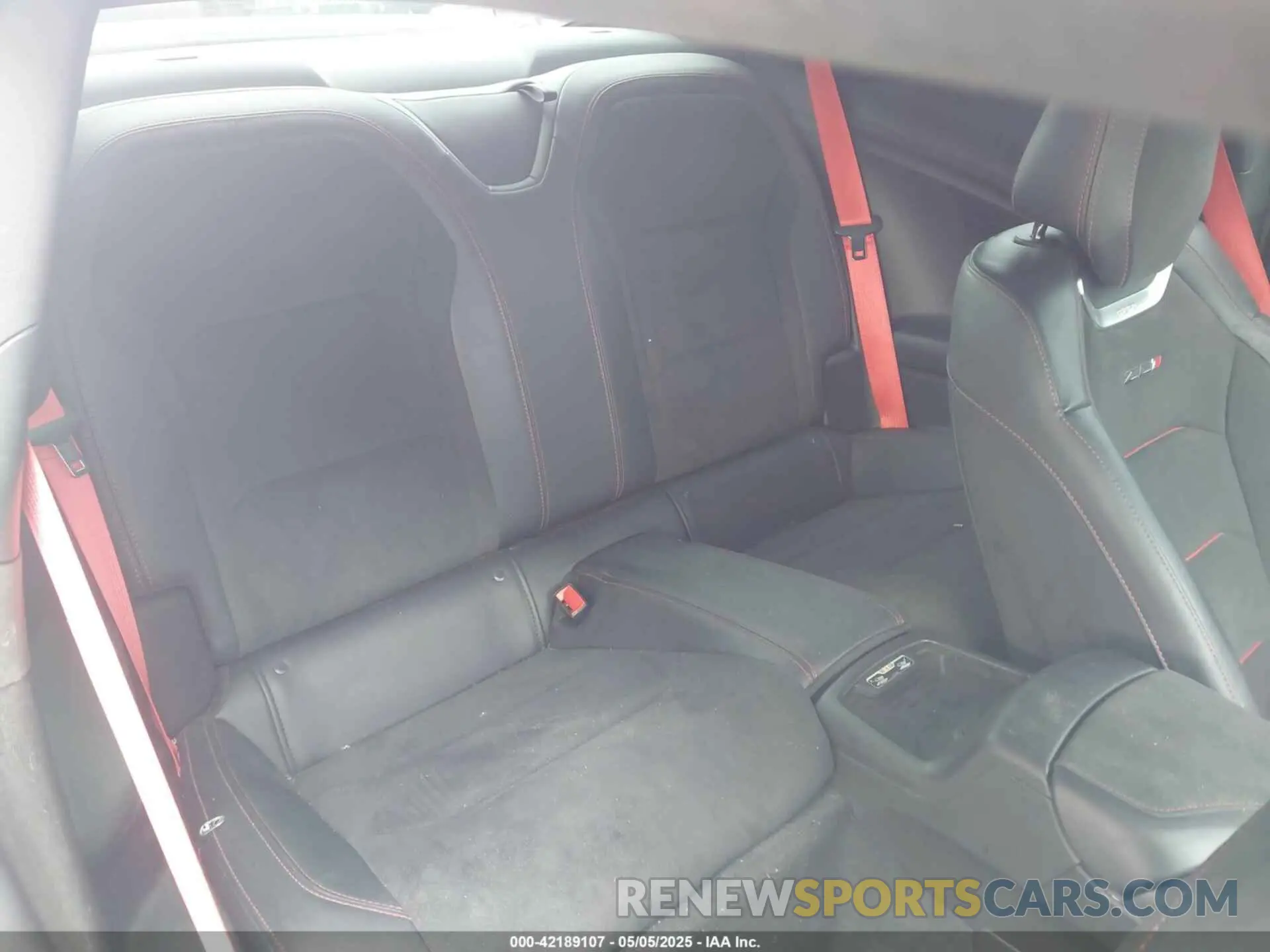 8 Photograph of a damaged car 1G1FK1R6XK0127948 CHEVROLET CAMARO 2019
