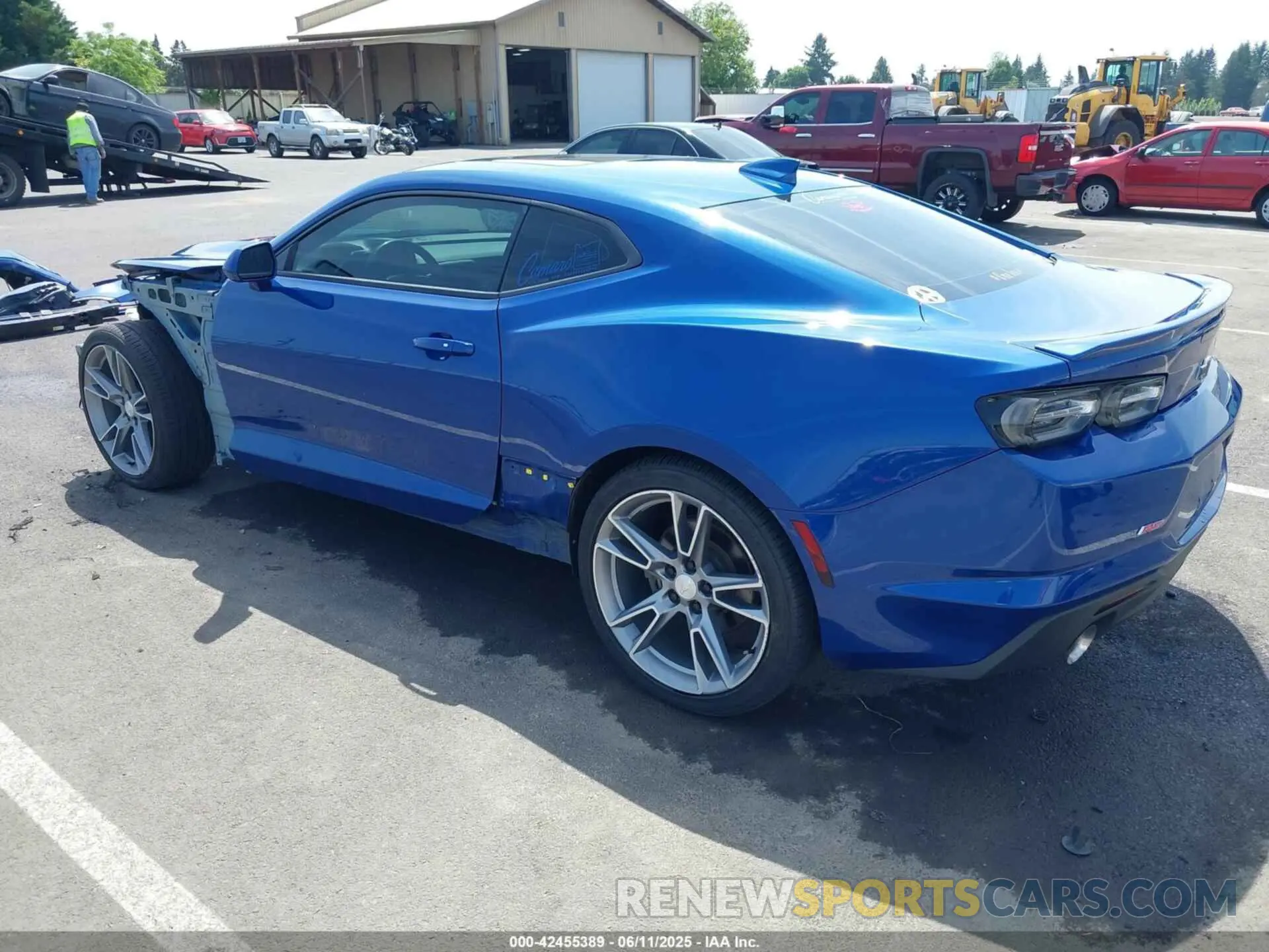 3 Photograph of a damaged car 1G1FB1RS0L0125186 CHEVROLET CAMARO 2020