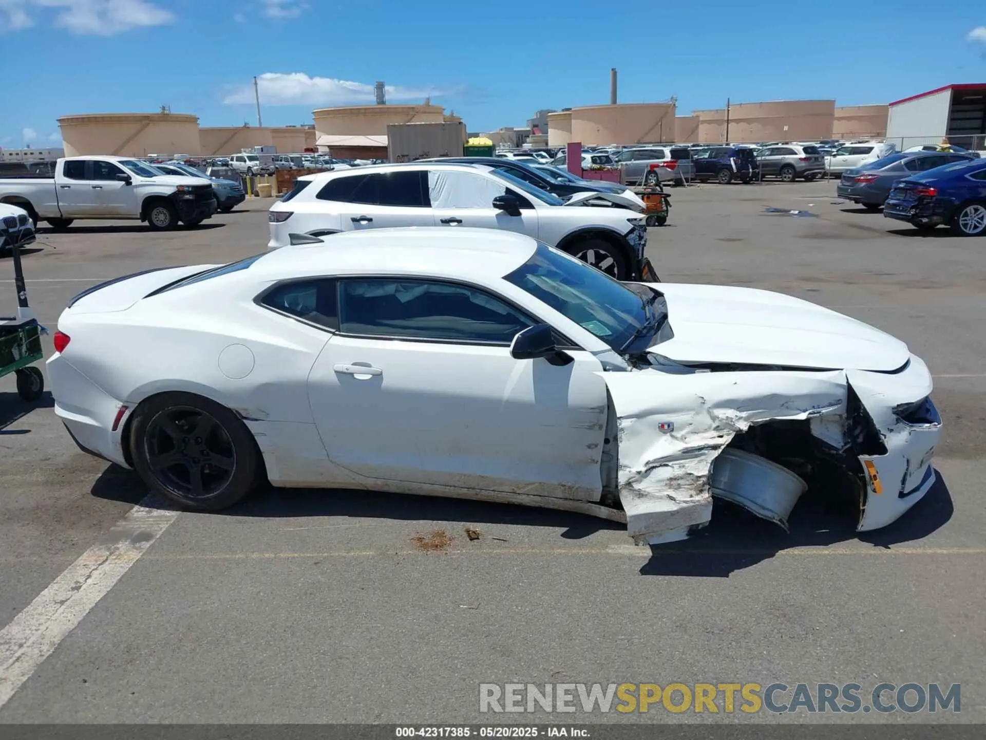 13 Photograph of a damaged car 1G1FB1RS1L0110065 CHEVROLET CAMARO 2020
