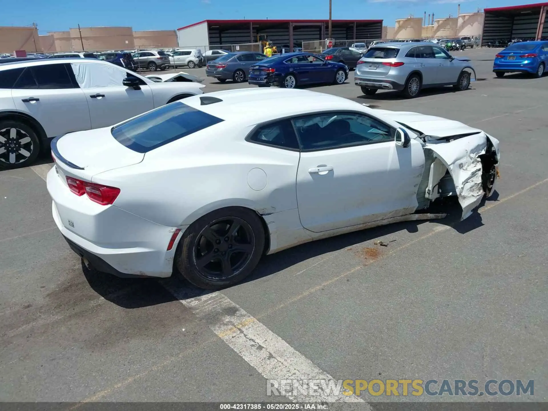 4 Photograph of a damaged car 1G1FB1RS1L0110065 CHEVROLET CAMARO 2020