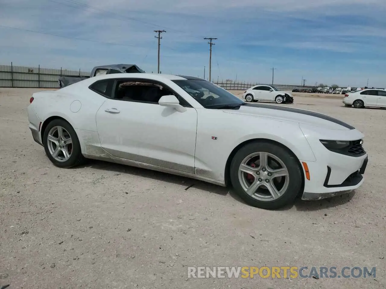 4 Photograph of a damaged car 1G1FB1RS2L0104565 CHEVROLET CAMARO 2020