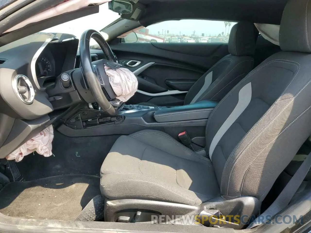 7 Photograph of a damaged car 1G1FB1RS5L0148172 CHEVROLET CAMARO 2020