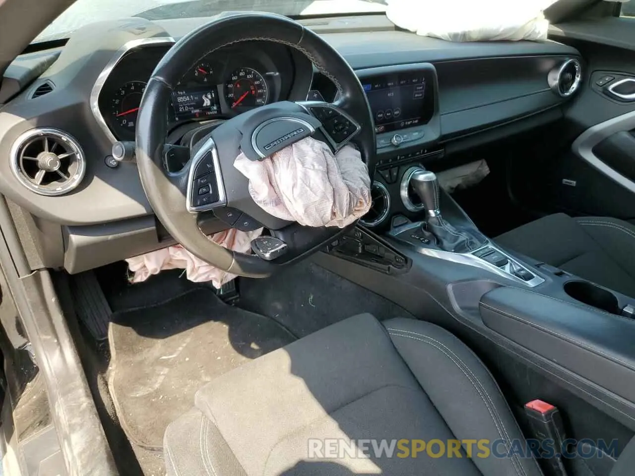 8 Photograph of a damaged car 1G1FB1RS5L0148172 CHEVROLET CAMARO 2020