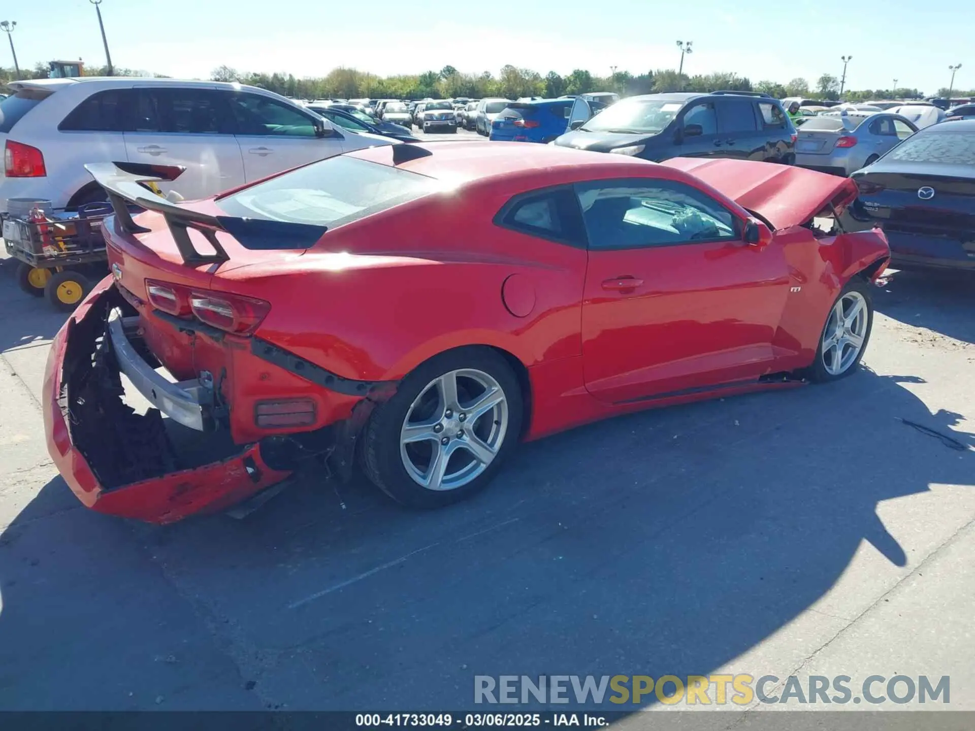 4 Photograph of a damaged car 1G1FB1RS6L0109154 CHEVROLET CAMARO 2020