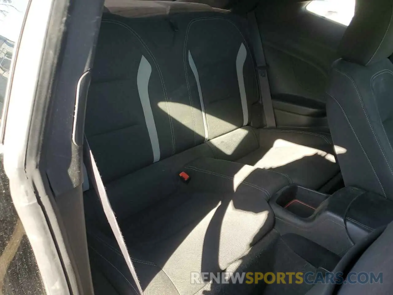10 Photograph of a damaged car 1G1FB1RS6L0113379 CHEVROLET CAMARO 2020