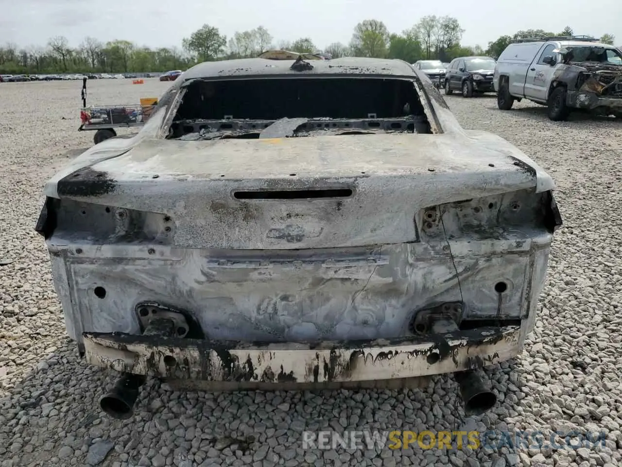 6 Photograph of a damaged car 1G1FB1RS8L0108605 CHEVROLET CAMARO 2020