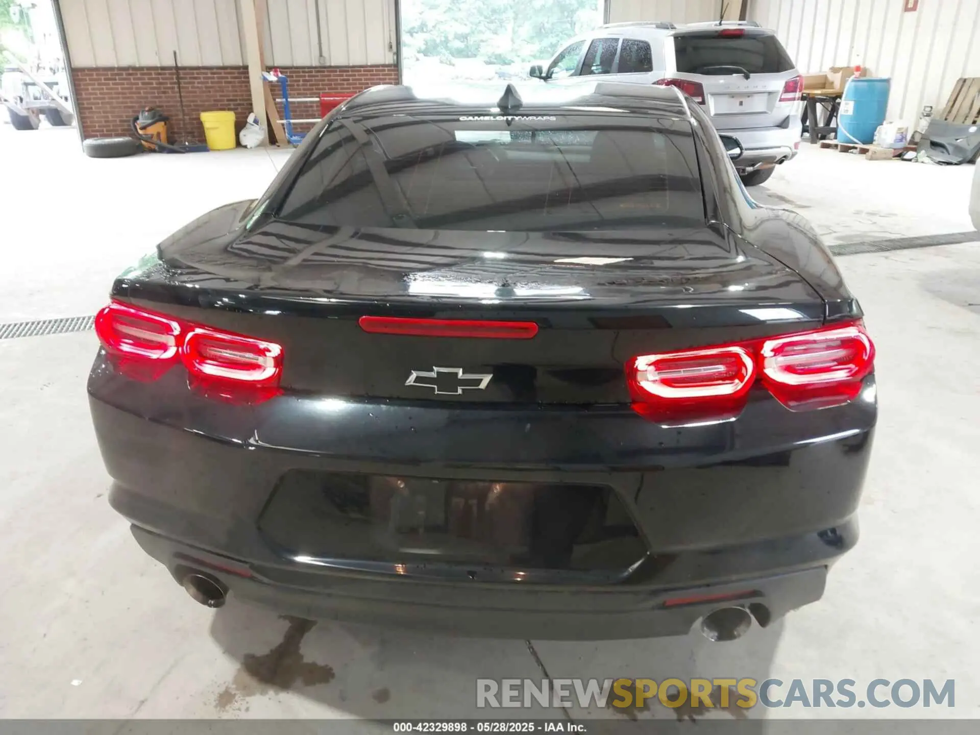 17 Photograph of a damaged car 1G1FB1RSXL0110503 CHEVROLET CAMARO 2020