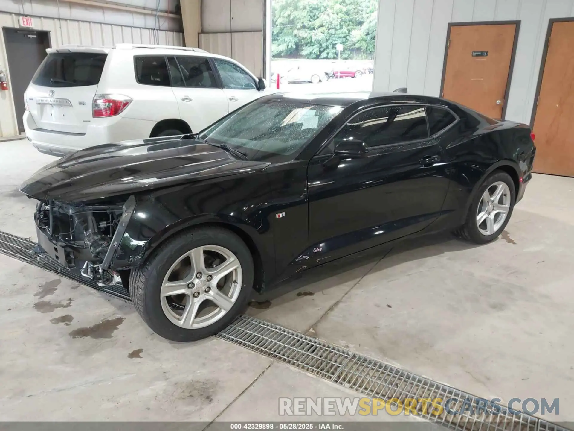 2 Photograph of a damaged car 1G1FB1RSXL0110503 CHEVROLET CAMARO 2020