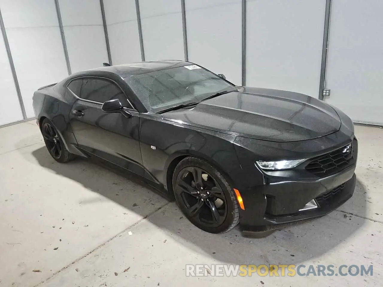4 Photograph of a damaged car 1G1FB1RX0L0112479 CHEVROLET CAMARO 2020