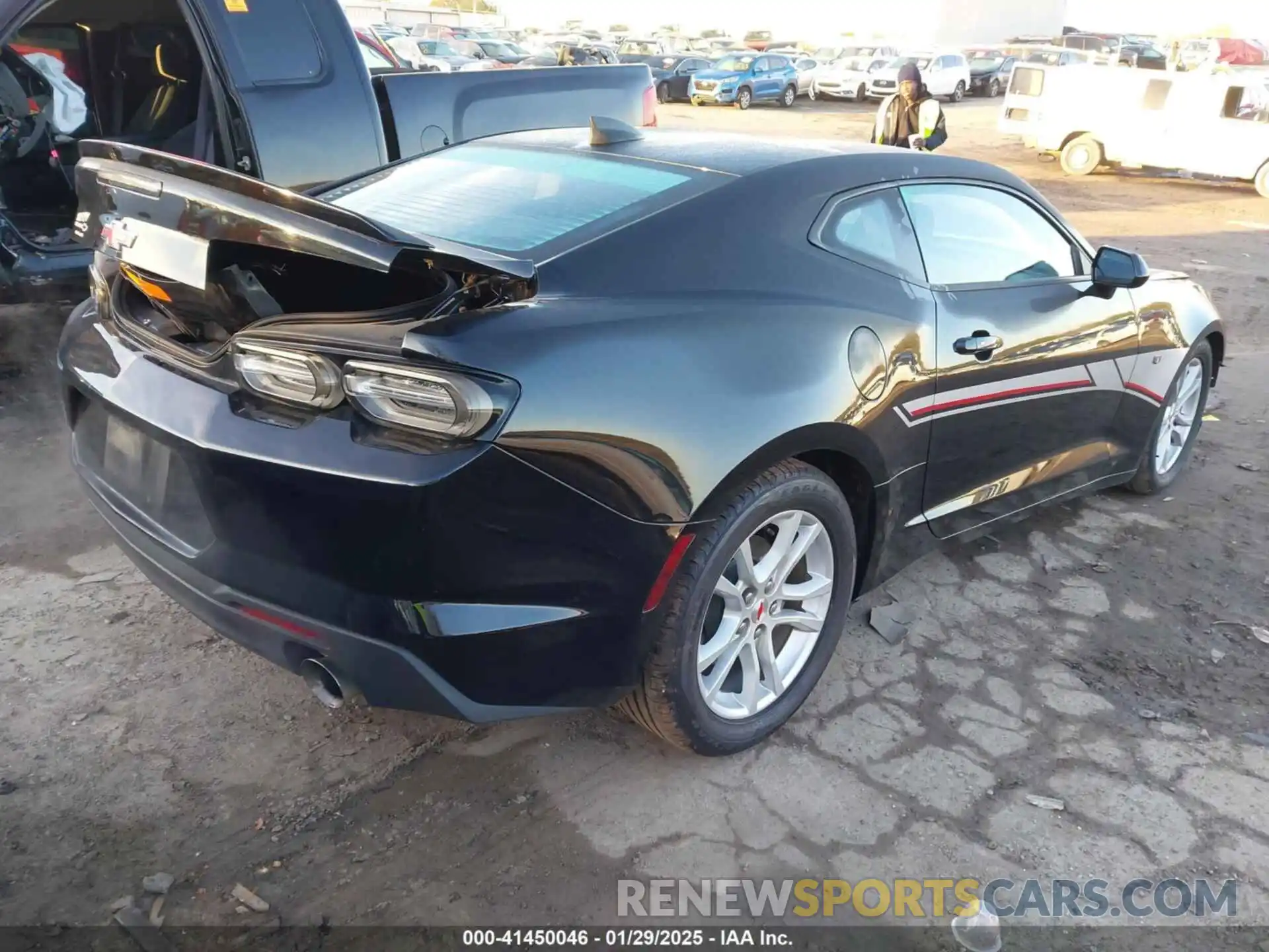 4 Photograph of a damaged car 1G1FB1RX0L0145045 CHEVROLET CAMARO 2020