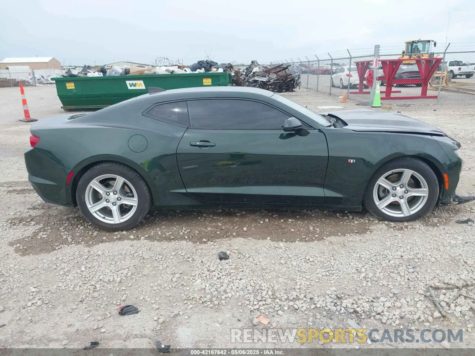 14 Photograph of a damaged car 1G1FB1RX1L0108280 CHEVROLET CAMARO 2020