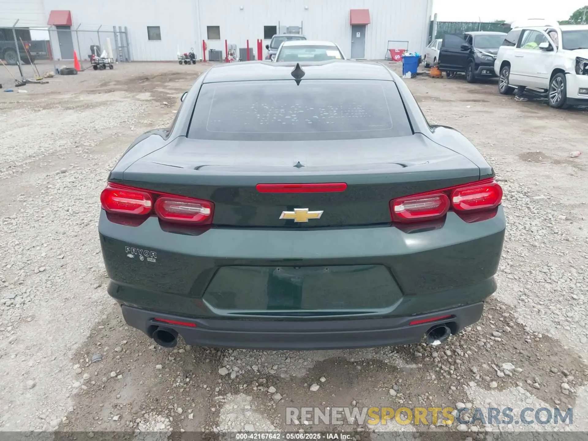 17 Photograph of a damaged car 1G1FB1RX1L0108280 CHEVROLET CAMARO 2020
