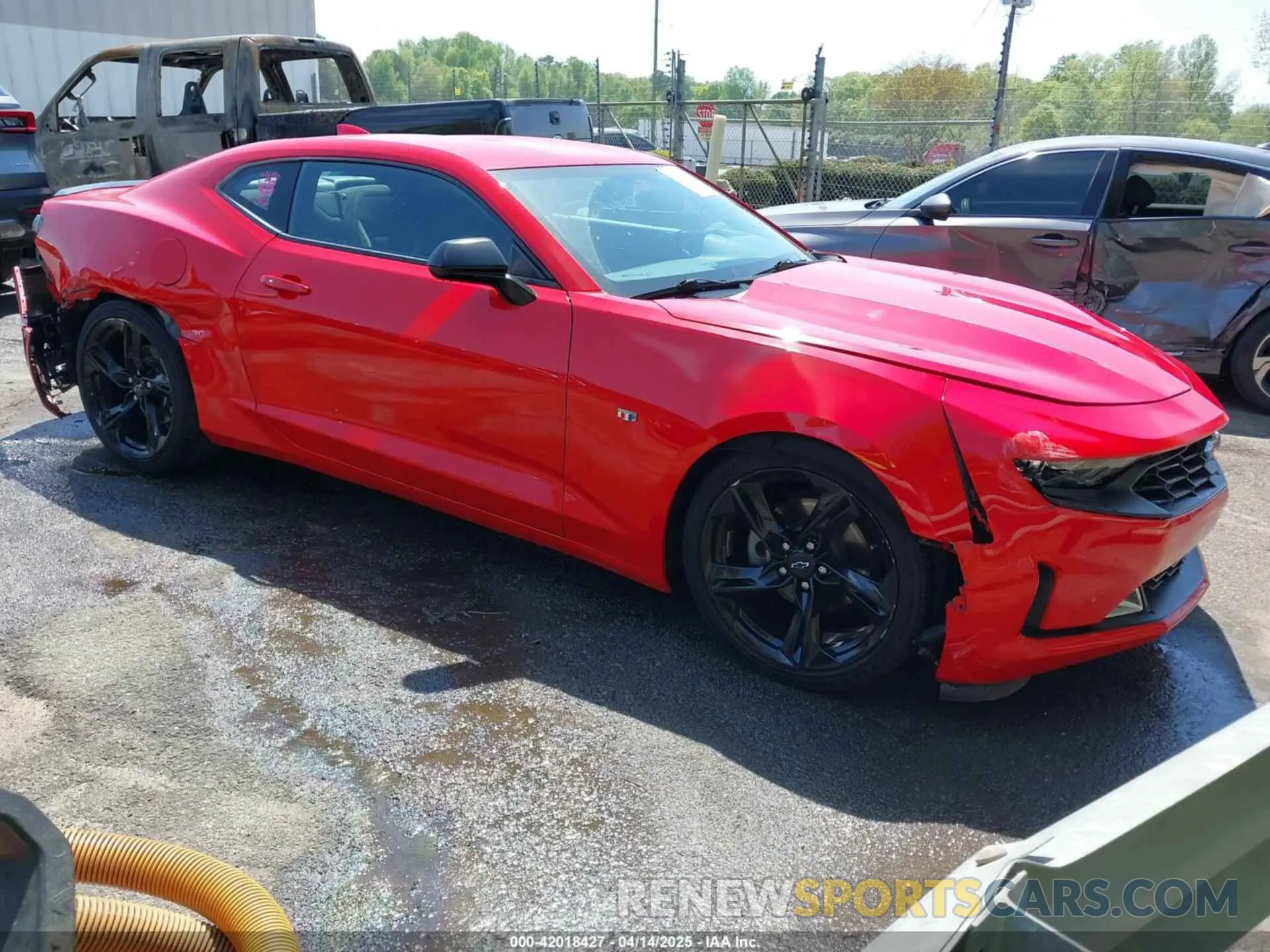 1 Photograph of a damaged car 1G1FB1RX1L0113401 CHEVROLET CAMARO 2020
