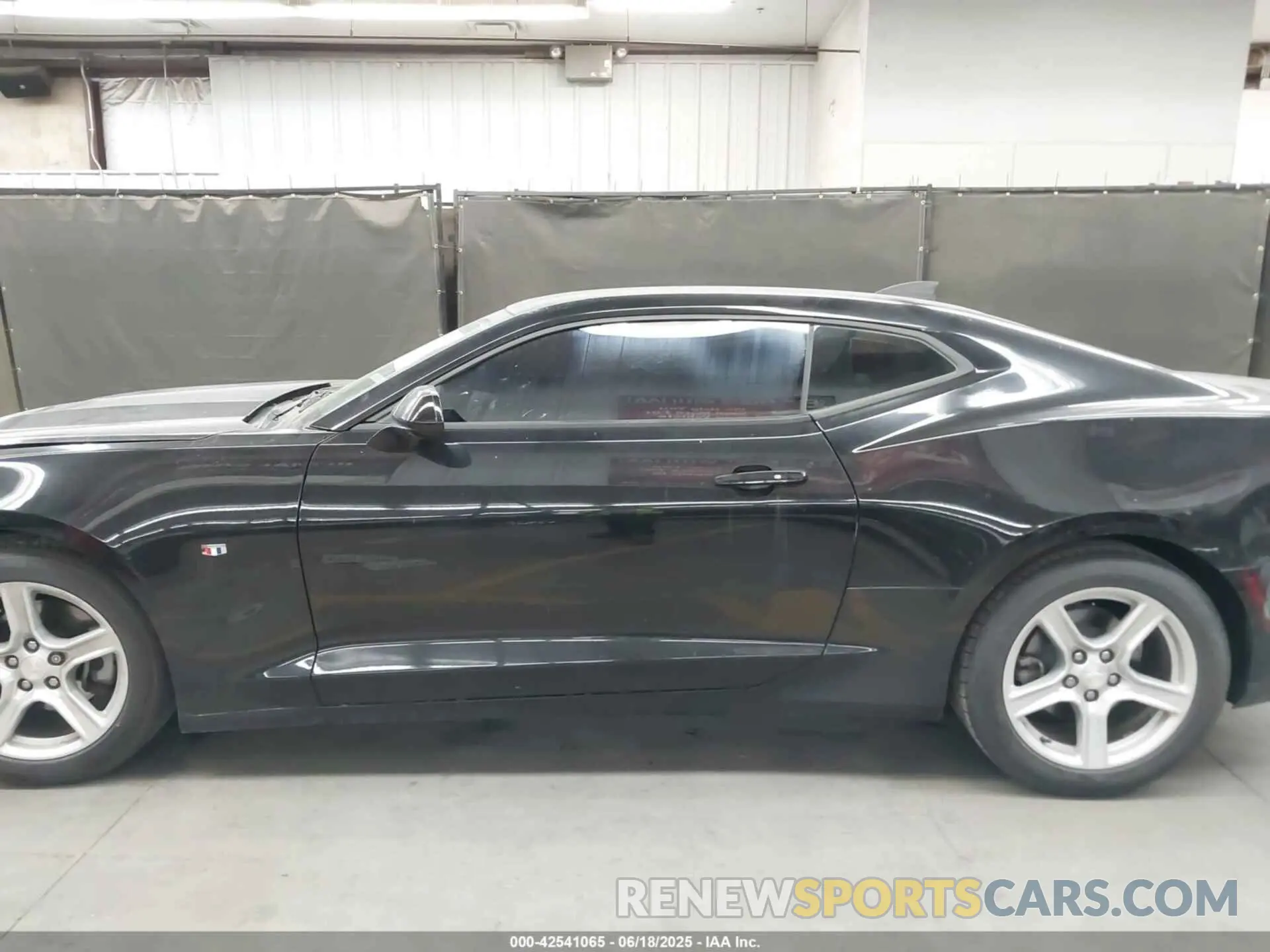 14 Photograph of a damaged car 1G1FB1RX2L0108613 CHEVROLET CAMARO 2020