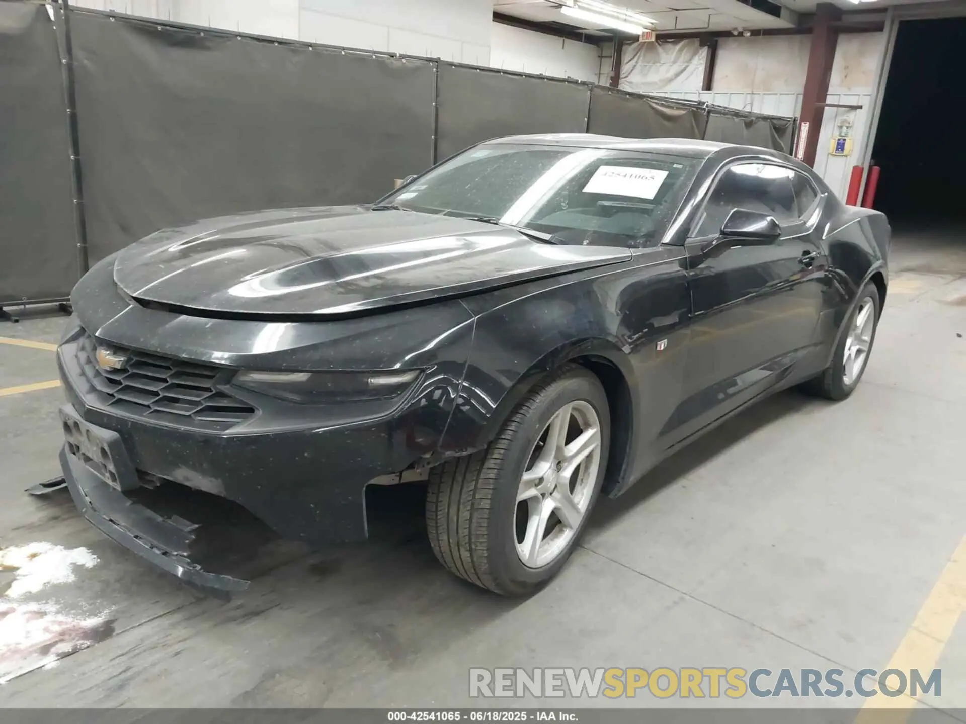 2 Photograph of a damaged car 1G1FB1RX2L0108613 CHEVROLET CAMARO 2020