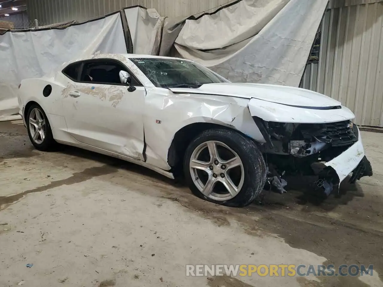 4 Photograph of a damaged car 1G1FB1RX2L0110202 CHEVROLET CAMARO 2020