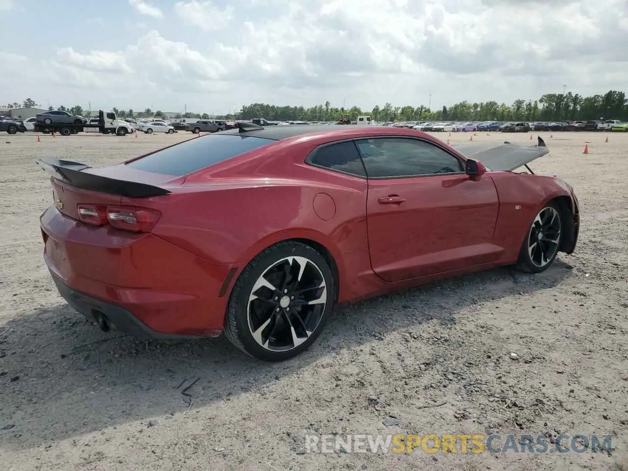 3 Photograph of a damaged car 1G1FB1RX4L0114302 CHEVROLET CAMARO 2020