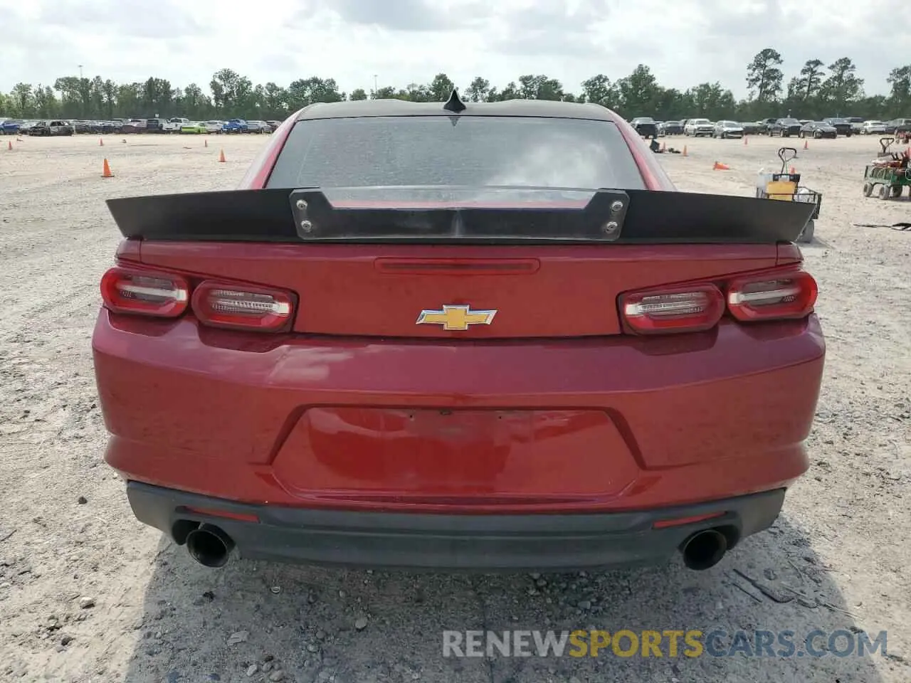 6 Photograph of a damaged car 1G1FB1RX4L0114302 CHEVROLET CAMARO 2020