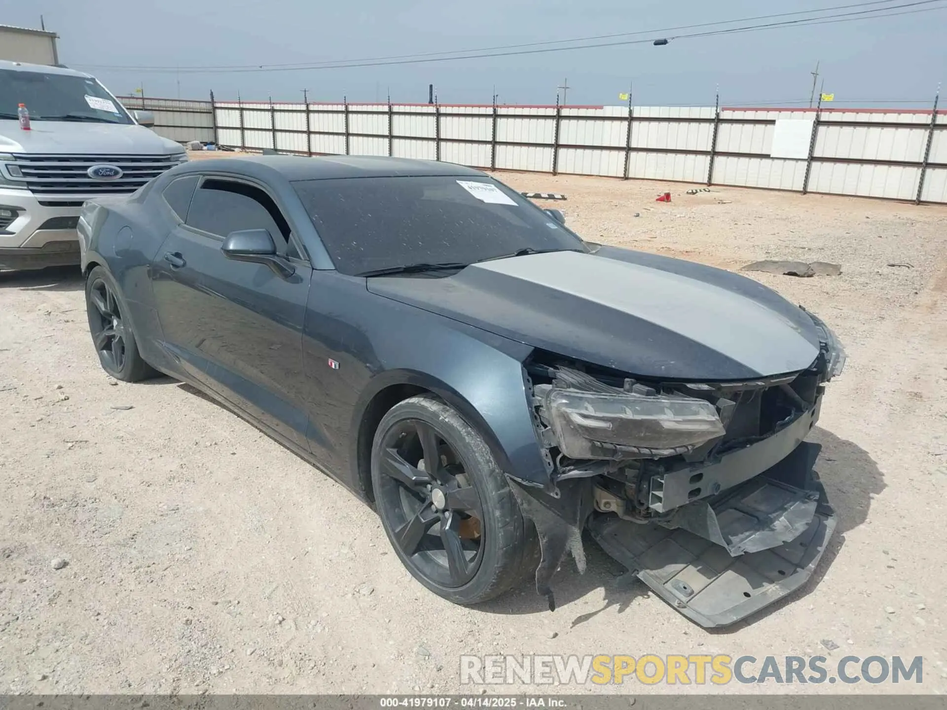 1 Photograph of a damaged car 1G1FB1RX7L0107814 CHEVROLET CAMARO 2020