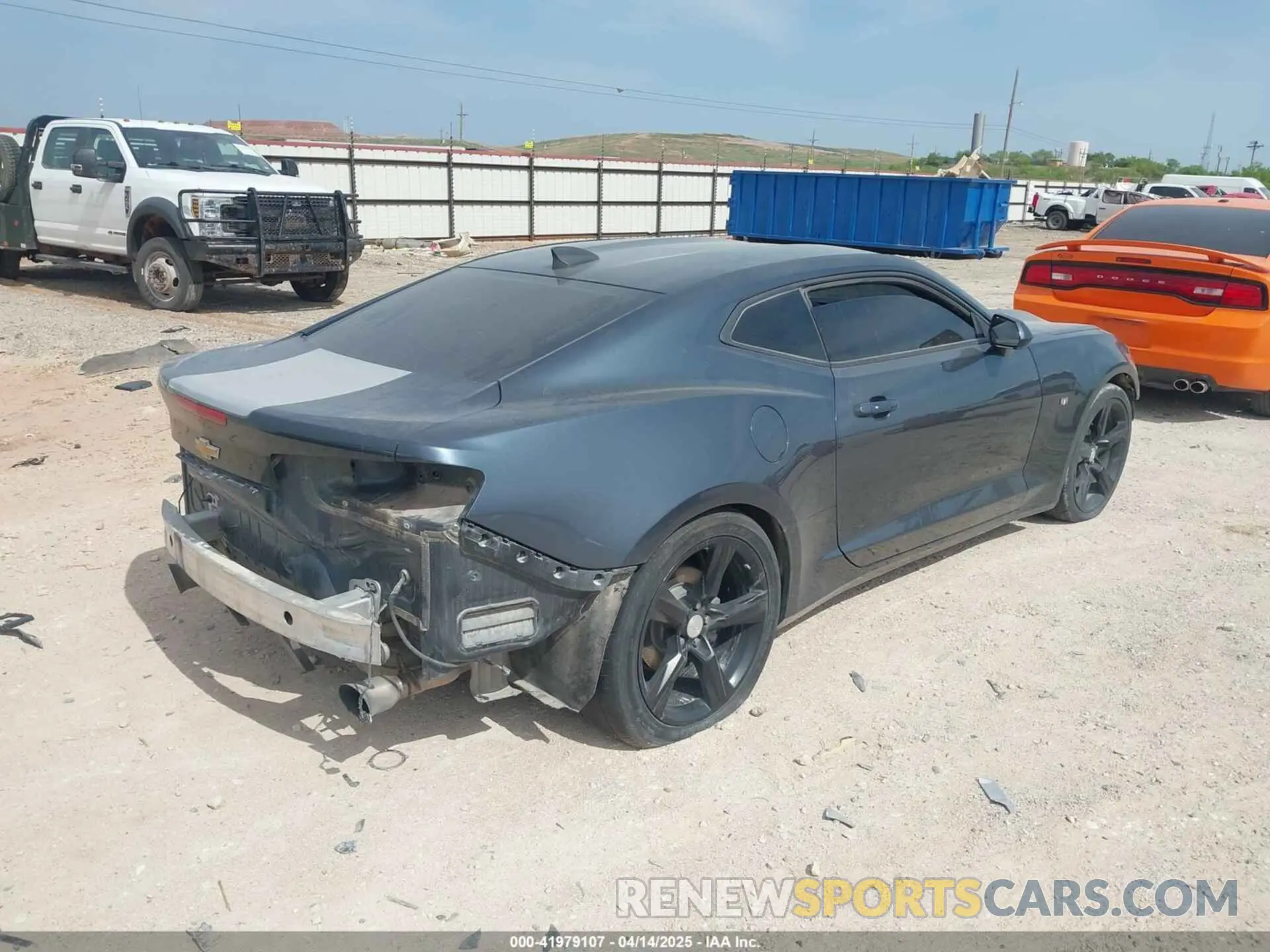 4 Photograph of a damaged car 1G1FB1RX7L0107814 CHEVROLET CAMARO 2020