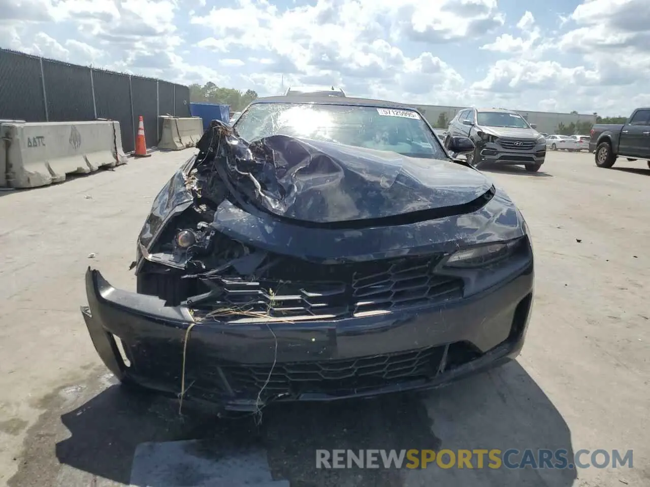 5 Photograph of a damaged car 1G1FB3DS2L0114869 CHEVROLET CAMARO 2020