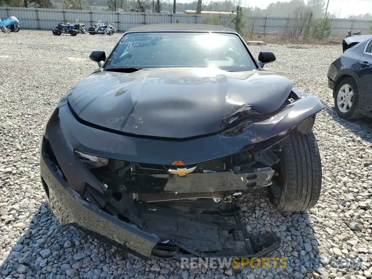 5 Photograph of a damaged car 1G1FB3DS3L0113603 CHEVROLET CAMARO 2020