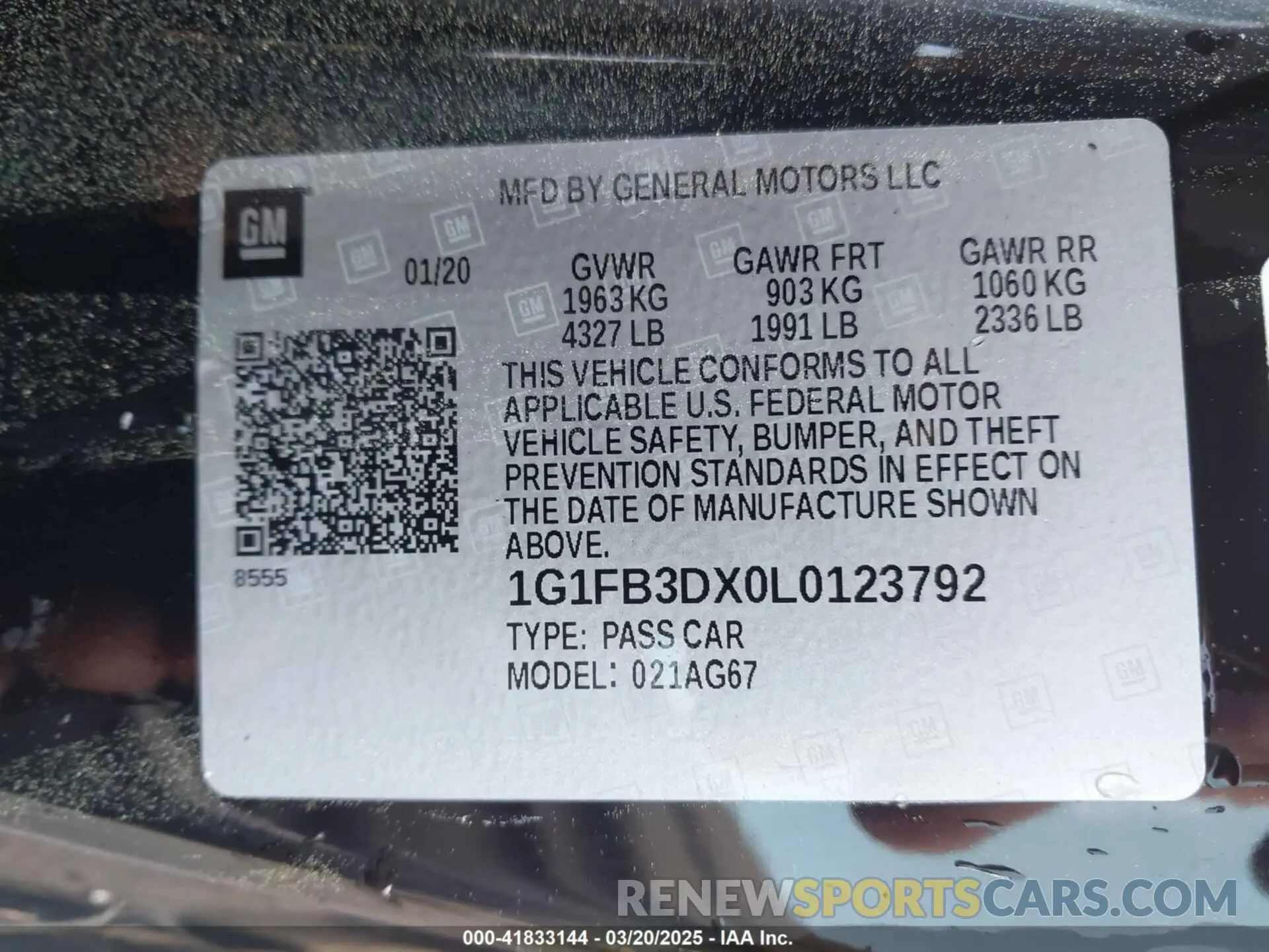9 Photograph of a damaged car 1G1FB3DX0L0123792 CHEVROLET CAMARO 2020